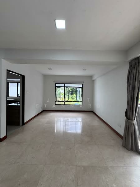 The Dairy Farm, 35 Dairy Farm Road, 4 Bedrooms, 2,142 sqft, Condominium For Rent, by Juliet Stannard, 500116551 - Living Room - PropertyGuru.com.sg