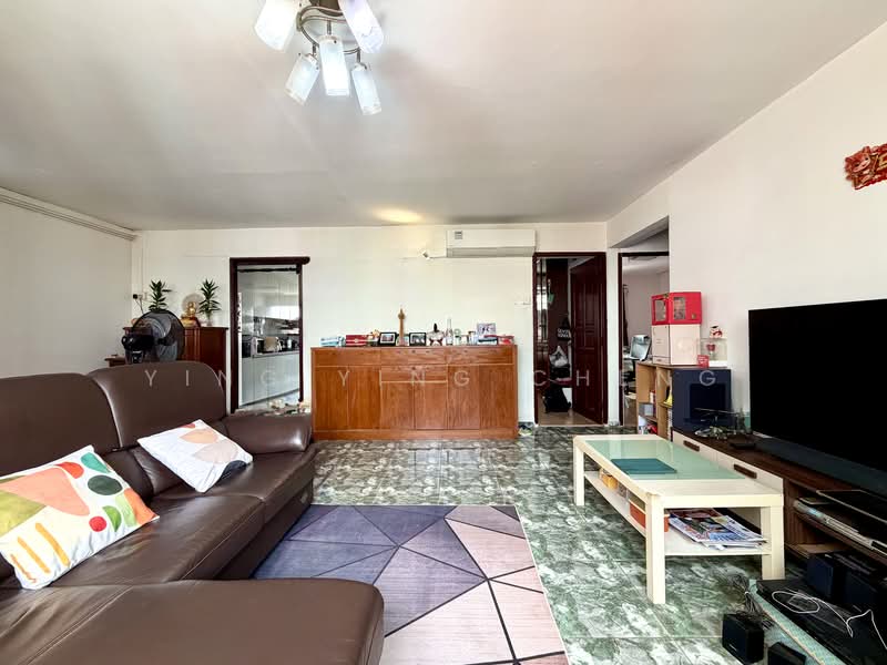 321 Bukit Batok Street 33, 321 Bukit Batok Street 33, 3 Bedrooms, 1,055 sqft, HDB Flat For Sale, by Ying Ying Cheng, 500116554 - Living Room - PropertyGuru.com.sg