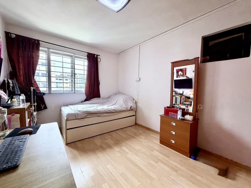 321 Bukit Batok Street 33, 321 Bukit Batok Street 33, 3 Bedrooms, 1,055 sqft, HDB Flat For Sale, by Ying Ying Cheng, 500116554 - Common Bedroom - PropertyGuru.com.sg