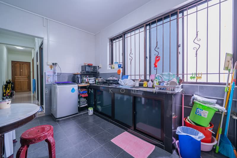 78 Yong Siak Street, 78 Yong Siak Street, 3 Bedrooms, 915 sqft, Apartment For Sale, by Bryan Koh 许智俍, 500116559 - Kitchen - PropertyGuru.com.sg