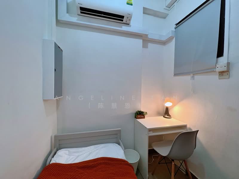 Parc Oasis, 49 Jurong East Avenue 1, Room Rental, 100 sqft, Condominium For Rent, by Angeline Tan (陈慧恩）, 500116562 - Bedroom - PropertyGuru.com.sg