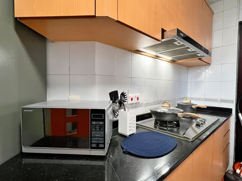 Parc Oasis, 49 Jurong East Avenue 1, Room Rental, 100 sqft, Condominium For Rent, by Angeline Tan (陈慧恩）, 500116562 - Kitchen - PropertyGuru.com.sg