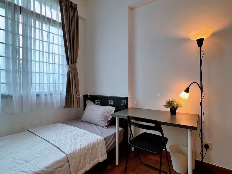 Parc Oasis, 49 Jurong East Avenue 1, Room Rental, 100 sqft, Condominium For Rent, by Angeline Tan (陈慧恩), 500116562 - Bedroom - PropertyGuru.com.sg