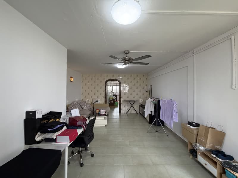 706 Yishun Avenue 5, 706 Yishun Avenue 5, 3 Bedrooms, 1,001 sqft, HDB Flat For Sale, by George Poo, 500116568 - Living Room - PropertyGuru.com.sg