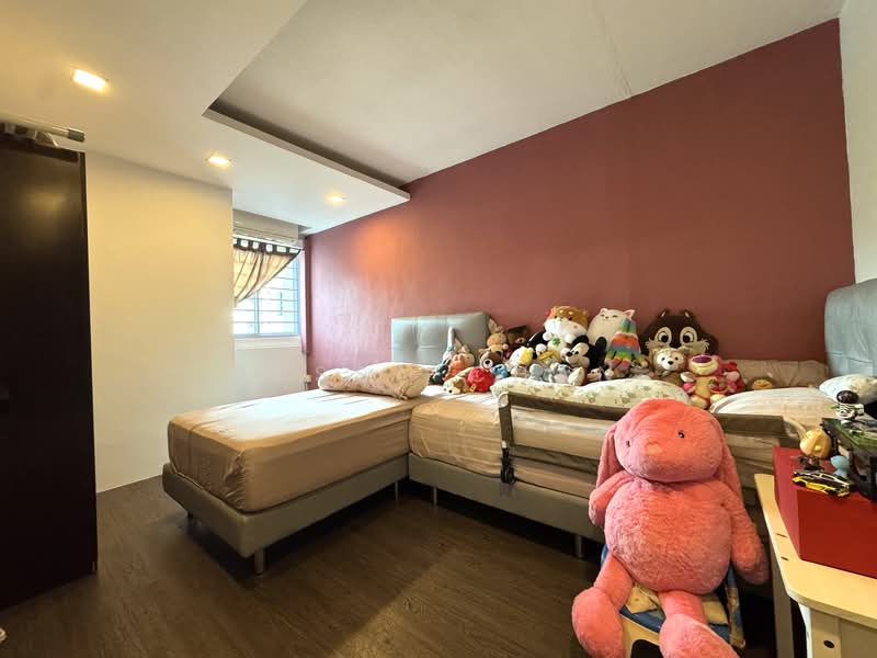 343 Clementi Avenue 5, 343 Clementi Avenue 5, 2 Bedrooms, 721 sqft, HDB Flat For Sale, by Tessa Chan, 500116570 - Bedroom - PropertyGuru.com.sg