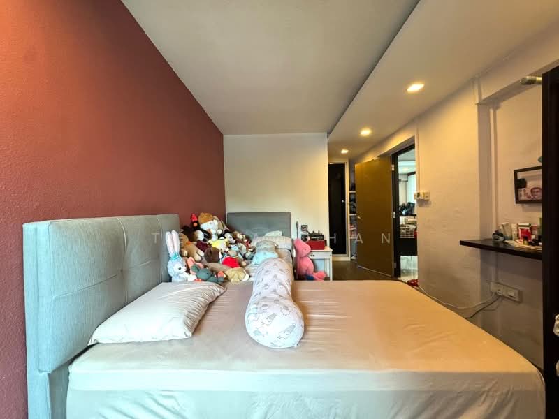 343 Clementi Avenue 5, 343 Clementi Avenue 5, 2 Bedrooms, 721 sqft, HDB Flat For Sale, by Tessa Chan, 500116570 - PropertyGuru.com.sg