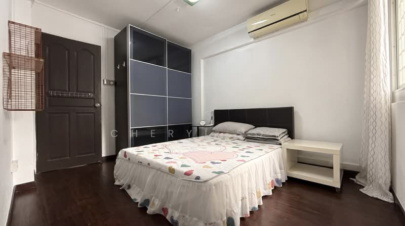 560 Ang Mo Kio Avenue 10, 560 Ang Mo Kio Avenue 10, 2 Bedrooms, 721 sqft, HDB Flat For Rent, by Cheryl Soh, 500116597 - Master Bedroom - PropertyGuru.com.sg
