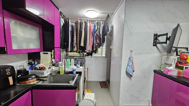 542 Bukit Batok Street 52, 542 Bukit Batok Street 52, 4 Bedrooms, 1,542 sqft, HDB Flat For Sale, by Clement Boey, 500116608 - Kitchen - PropertyGuru.com.sg