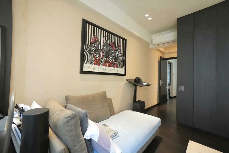 💎NEWLY UPGRADED House ‼️ Walk to NYPS near MRT 💎 Modern with POOL 💎, , 5 Bedrooms, 4,898 sqft, Cluster House For Sale, by Martin Goh 吴伟楠, 500116629 - Living Room - PropertyGuru.com.sg