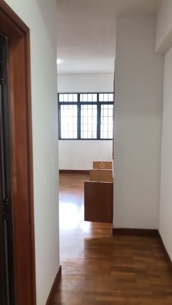 Fernwood Towers, 24 Fernwood Terrace, 3 Bedrooms, 1,647 sqft, Condominium For Rent, by Celine Tong, 500116634 - Corridor - PropertyGuru.com.sg