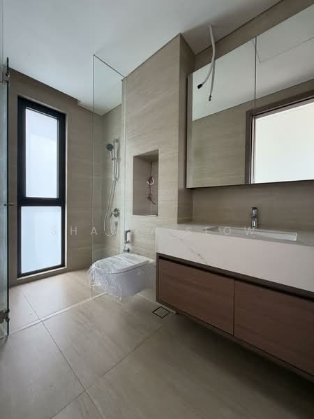 Brand New 3.5 Storey FREEHOLD Detached! Last Unit on Palm Road!, Palm Road, 6 Bedrooms, 8,997 sqft, Detached House For Sale, by Shauna Seow, 500116654 - Bathroom - PropertyGuru.com.sg