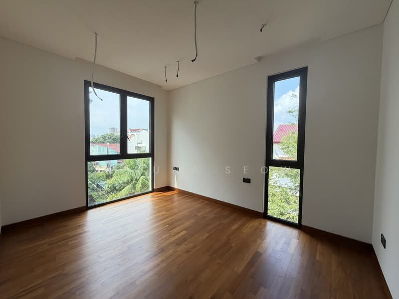 Brand New 3.5 Storey FREEHOLD Detached! Last Unit on Palm Road!, Palm Road, 6 Bedrooms, 8,997 sqft, Detached House For Sale, by Shauna Seow, 500116654 - Bedroom - PropertyGuru.com.sg