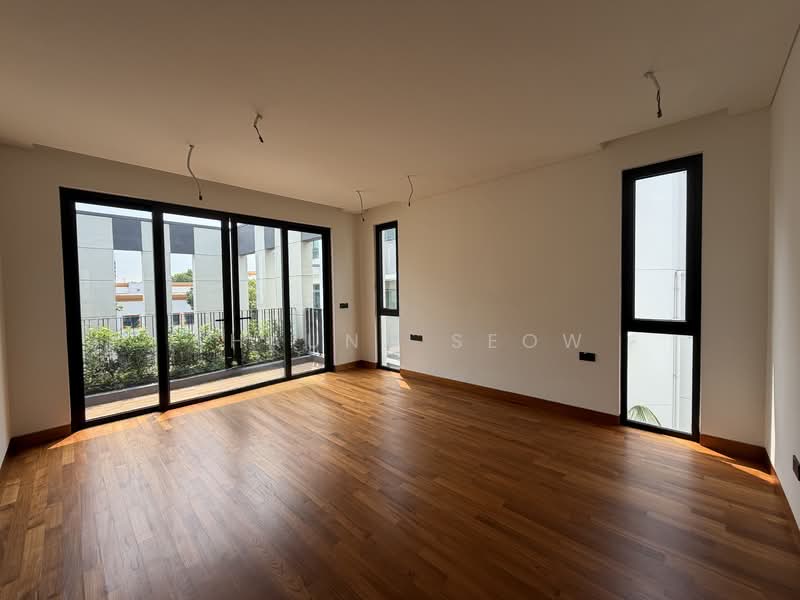 Brand New 3.5 Storey FREEHOLD Detached! Last Unit on Palm Road!, Palm Road, 6 Bedrooms, 8,997 sqft, Detached House For Sale, by Shauna Seow, 500116654 - Junior Master Bedroom - PropertyGuru.com.sg