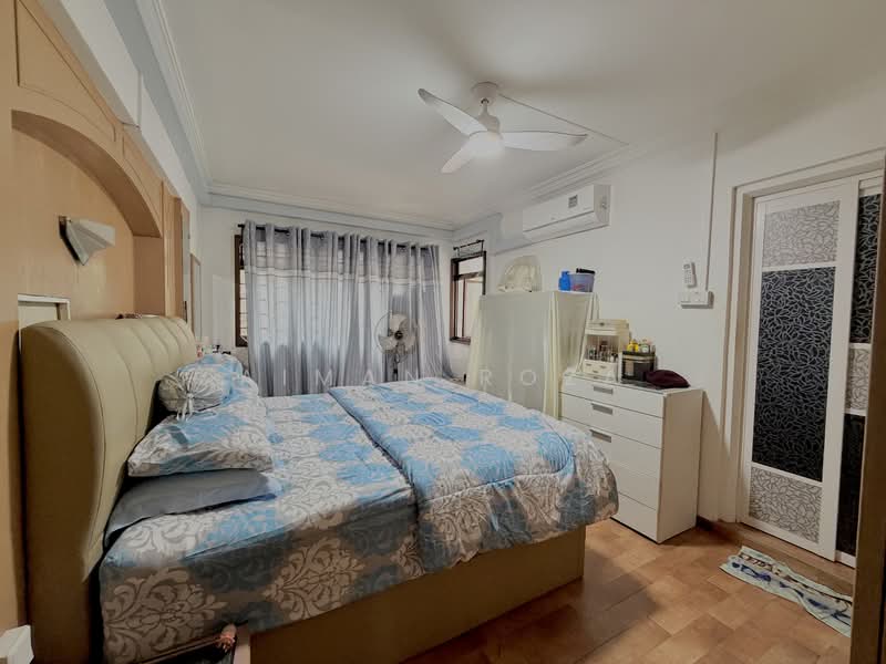 946 Hougang Street 92, 946 Hougang Street 92, 3 Bedrooms, 1,302 sqft, HDB Flat For Sale, by Aiman Roza, 500116657 - Bedroom - PropertyGuru.com.sg