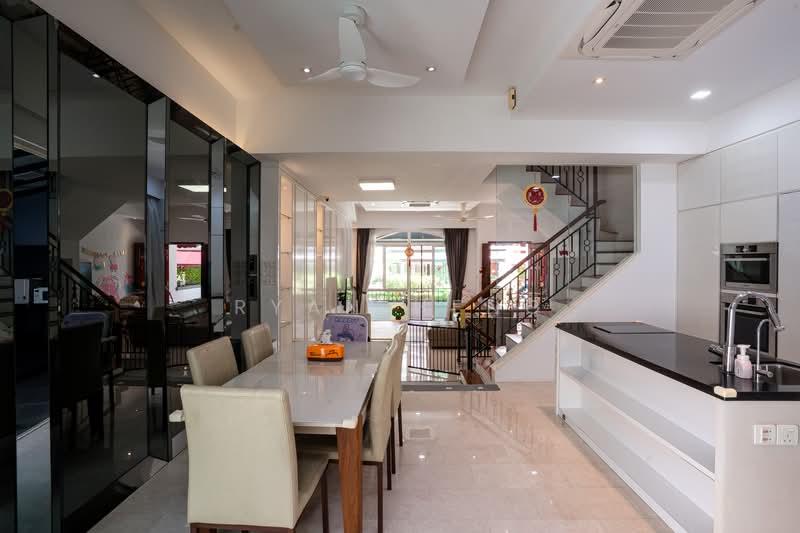 Horizon Green, 715 Ang Mo Kio Avenue 2, 6 Bedrooms, 3,197 sqft, Terraced House For Sale, by Ryan Heng, 500116660 - Dining Room - PropertyGuru.com.sg