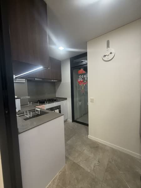 Artra, 12 Alexandra View, 3 Bedrooms, 1,044 sqft, Condominium For Sale, by Mindy Yong, 500116673 - Kitchen - PropertyGuru.com.sg