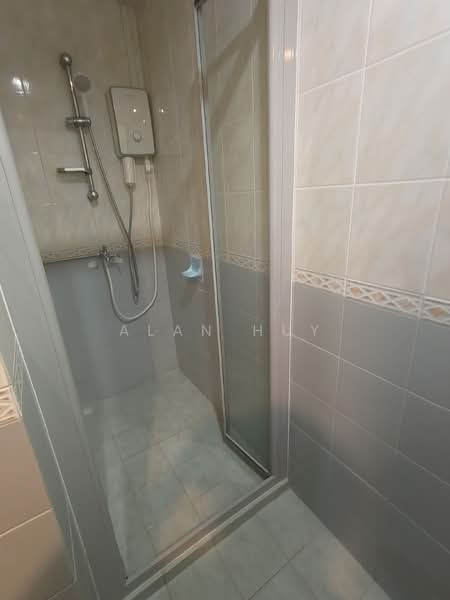 Simsville, 2 Geylang East Avenue 2, Room Rental, 200 sqft, Condominium For Rent, by Alan Huy, 500116676 - Bathroom - PropertyGuru.com.sg