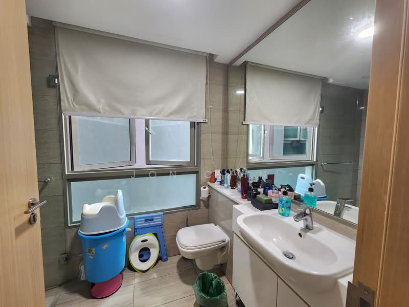 Ripple Bay, 4 Pasir Ris Link, 3 Bedrooms, 1,065 sqft, Condominium For Sale, by Jon Chin, 500116703 - Bathroom Master - PropertyGuru.com.sg
