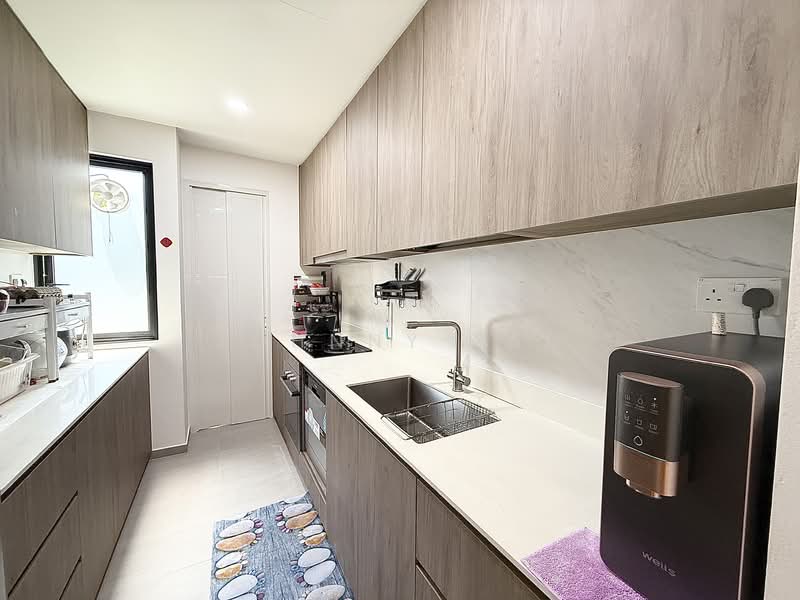 Parc Komo, 965 Upper Changi Road North, 4 Bedrooms, 1,410 sqft, Condominium For Sale, by Johnny Tan, 500116712 - Kitchen - PropertyGuru.com.sg