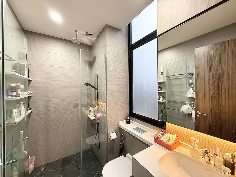 Parc Komo, 965 Upper Changi Road North, 4 Bedrooms, 1,410 sqft, Condominium For Sale, by Johnny Tan, 500116712 - Bathroom - PropertyGuru.com.sg