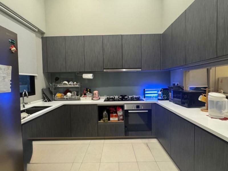 NEW LISTING! RENOVATED 3.5 STOREY CORNER TERRACE @ 1KM TO PEI HWA/BT TIMAH PRIMARY! ST 9623.4620, , 5 Bedrooms, 5,382 sqft, Corner Terrace For Sale, by Shirley Ting, 500116720 - Kitchen - PropertyGuru.com.sg