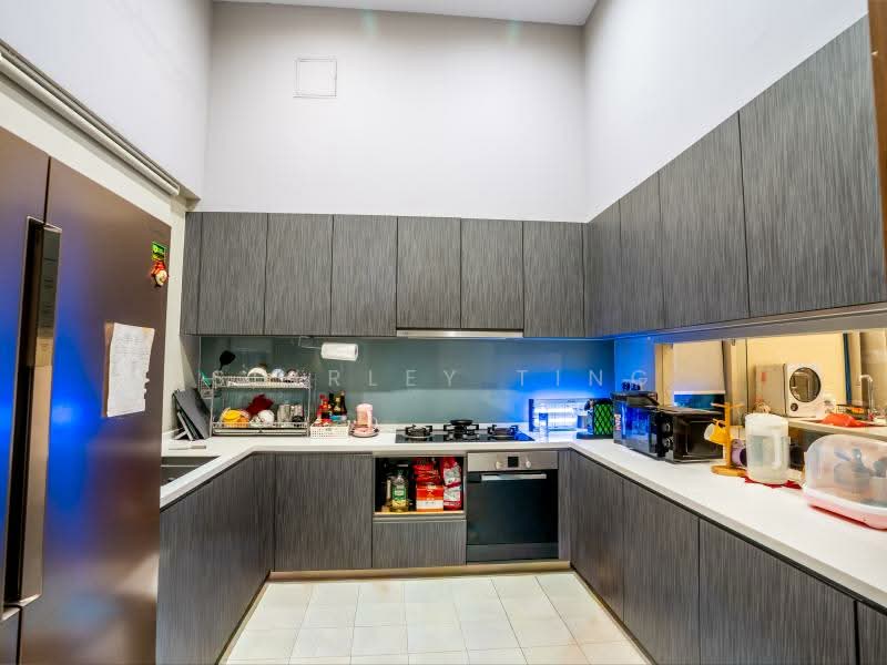 NEW LISTING! RENOVATED 3.5 STOREY CORNER TERRACE @ 1KM TO PEI HWA/BT TIMAH PRIMARY! ST 9623.4620, , 5 Bedrooms, 5,382 sqft, Corner Terrace For Sale, by Shirley Ting, 500116720 - Kitchen - PropertyGuru.com.sg