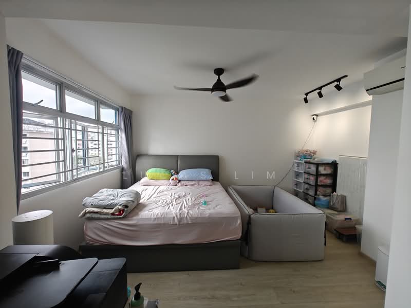 376C Hougang Street 32, 376C Hougang Street 32, 3 Bedrooms, 990 sqft, HDB Flat For Sale, by Lucas Lim, 500116721 - Bedroom - PropertyGuru.com.sg