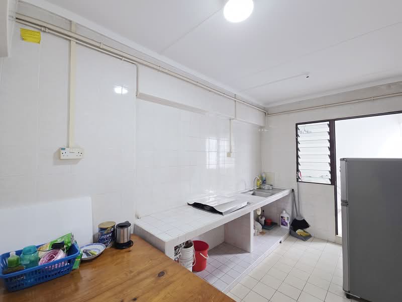 546 Woodlands Drive 16, 546 Woodlands Drive 16, 3 Bedrooms, 1,076 sqft, HDB Flat For Sale, by Idy Tee, 500116726 - Kitchen - PropertyGuru.com.sg