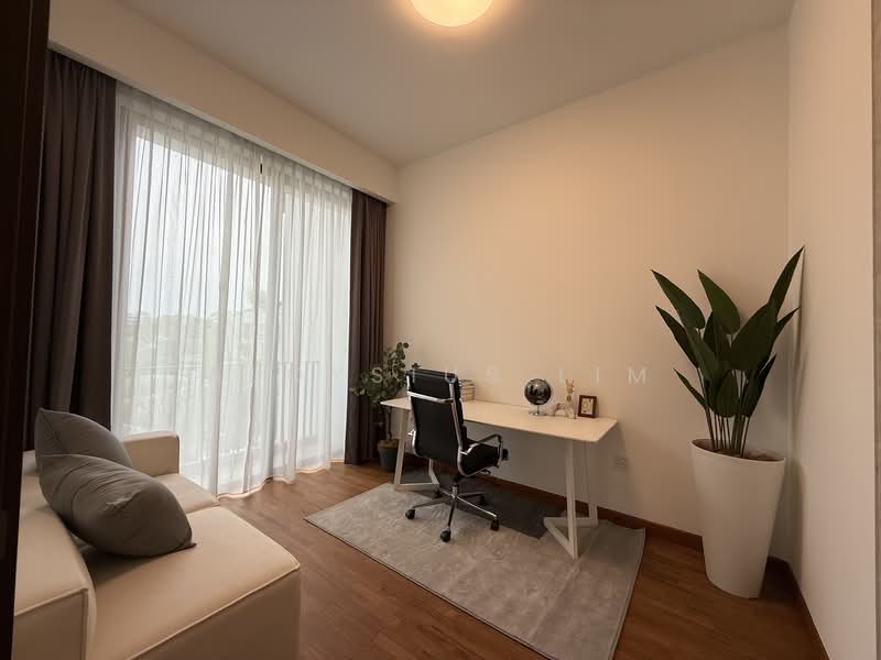 Undervalued Almost Brand New Renovated Cluster House, , 4 Bedrooms, 2,917 sqft, Cluster House For Sale, by Aloysius Lim, 500116733 - Study - PropertyGuru.com.sg