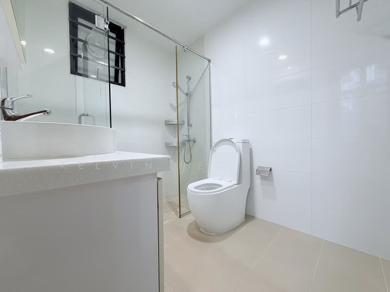 Tanglin View, 152 Prince Charles Crescent, 2 Bedrooms, 1,130 sqft, Condominium For Sale, by Kelvin Neo  凯尔文, 500116738 - Bathroom - PropertyGuru.com.sg