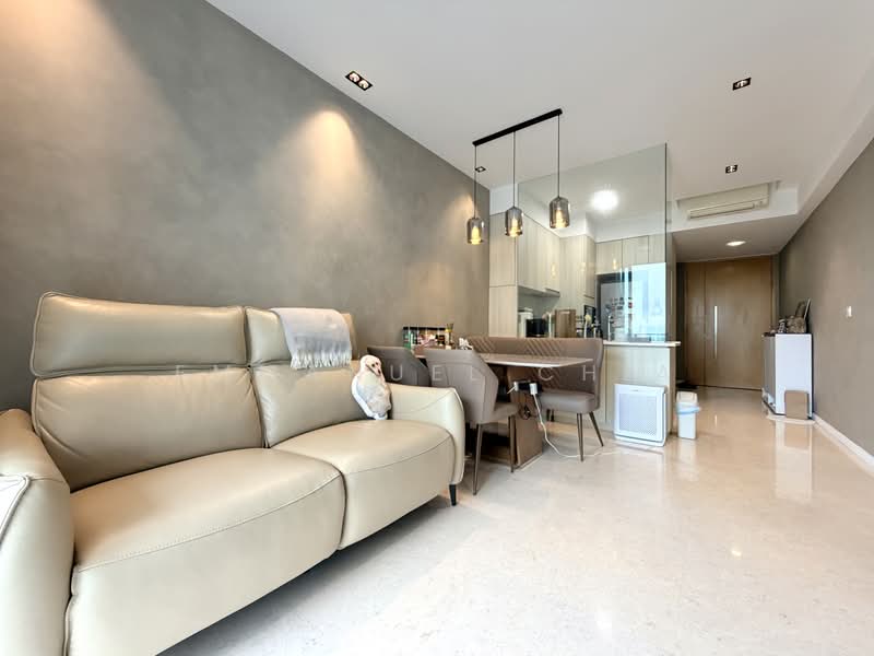 Thomson Three, 43 Bright Hill Drive, 2 Bedrooms, 732 sqft, Condominium For Sale, by Emmanuel Chia, 500116754 - Living Room - PropertyGuru.com.sg