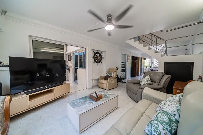 101 Pasir Ris Street 12, 101 Pasir Ris Street 12, 4 Bedrooms, 1,571 sqft, HDB Flat For Sale, by Aaron Yong Wei Ming, 500116758 - Living Room - PropertyGuru.com.sg