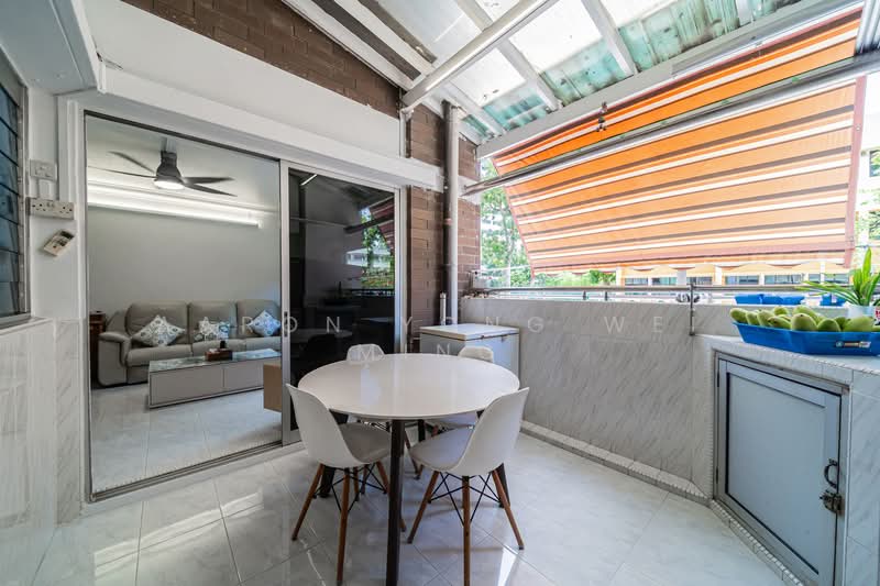 101 Pasir Ris Street 12, 101 Pasir Ris Street 12, 4 Bedrooms, 1,571 sqft, HDB Flat For Sale, by Aaron Yong Wei Ming, 500116758 - Balcony - PropertyGuru.com.sg