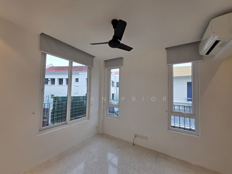 Greenwood 2+1 Walkup Near RGPS, Greenwood Avenue, 2 Bedrooms, 1,102 sqft, Walk-up Apartment For Sale, by Susan Prior, 500116760 - Interior - PropertyGuru.com.sg