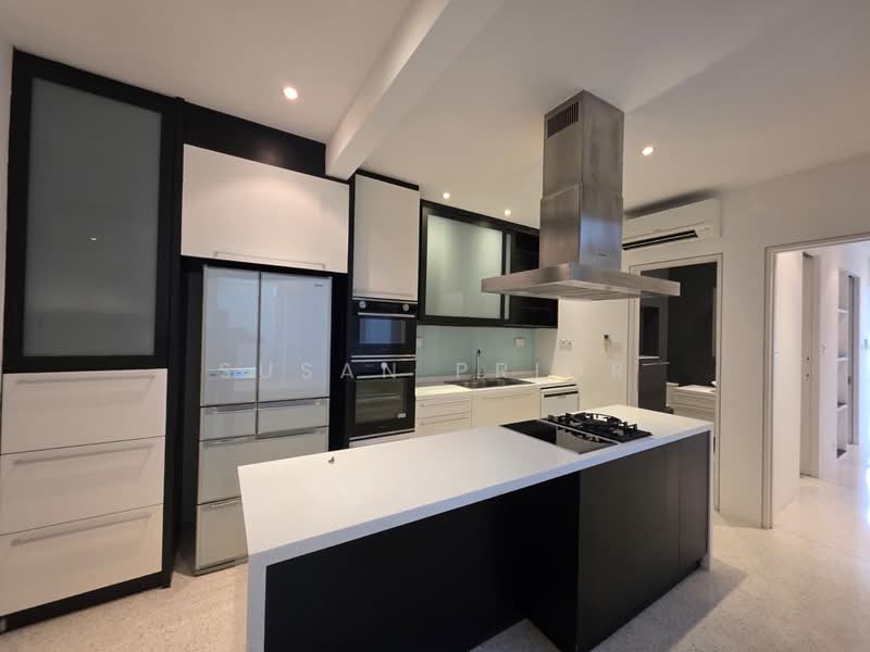 Greenwood 2+1 Walkup Near RGPS, Greenwood Avenue, 2 Bedrooms, 1,102 sqft, Walk-up Apartment For Sale, by Susan Prior, 500116760 - Kitchen - PropertyGuru.com.sg