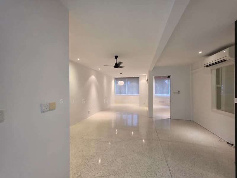 Greenwood 2+1 Walkup Near RGPS, Greenwood Avenue, 2 Bedrooms, 1,102 sqft, Walk-up Apartment For Sale, by Susan Prior, 500116760 - Living Room - PropertyGuru.com.sg