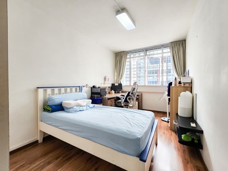 84 Lorong 2 Toa Payoh, 84 Lorong 2 Toa Payoh, 4 Bedrooms, 1,345 sqft, HDB Flat For Sale, by Pauline Chia, 500116769 - Bedroom - PropertyGuru.com.sg