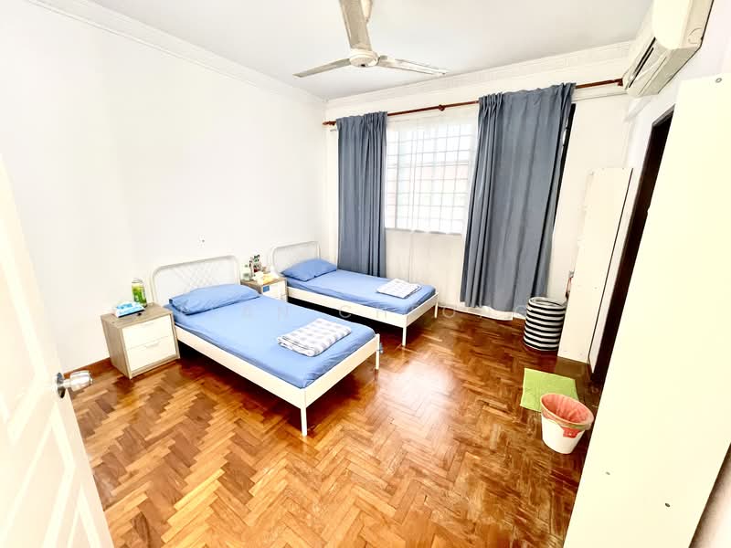 Inter-terrace at Lor H Telok Kurau, Telok Kurau, East Coast Road, Joo Chiat Place, 5 Bedrooms, 4,660 sqft, Terraced House For Sale, by Lean Cheong, 500116773 - Bedroom - PropertyGuru.com.sg