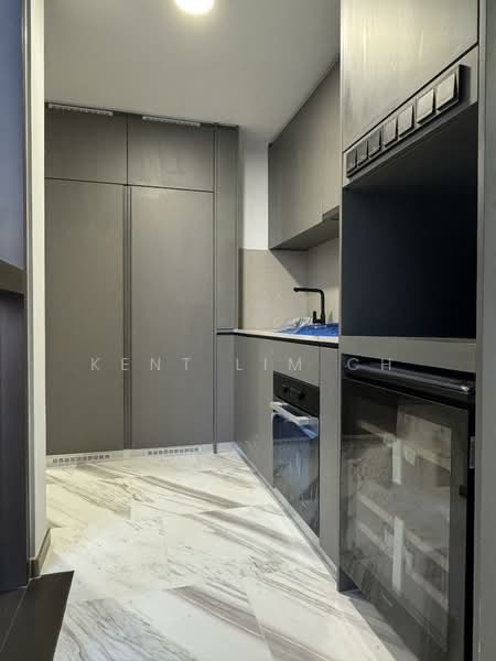 The Landmark, 173 Chin Swee Road, 3 Bedrooms, 1,076 sqft, Condominium For Rent, by Kent Lim CH, 500116777 - Kitchen - PropertyGuru.com.sg