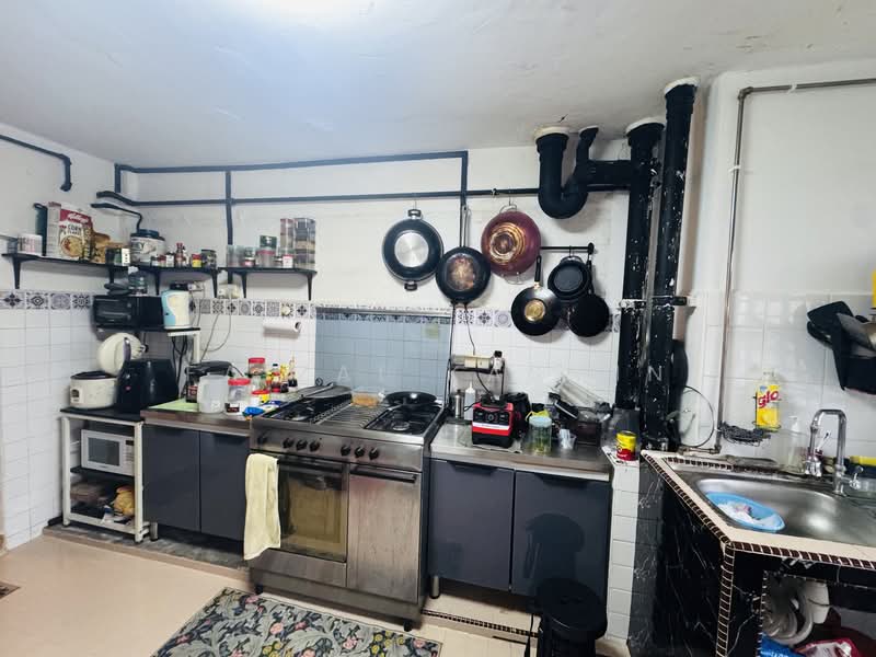 34 Teban Gardens Road, 34 Teban Gardens Road, 2 Bedrooms, 796 sqft, HDB Flat For Rent, by Faizal Kasmin, 500116778 - Kitchen - PropertyGuru.com.sg