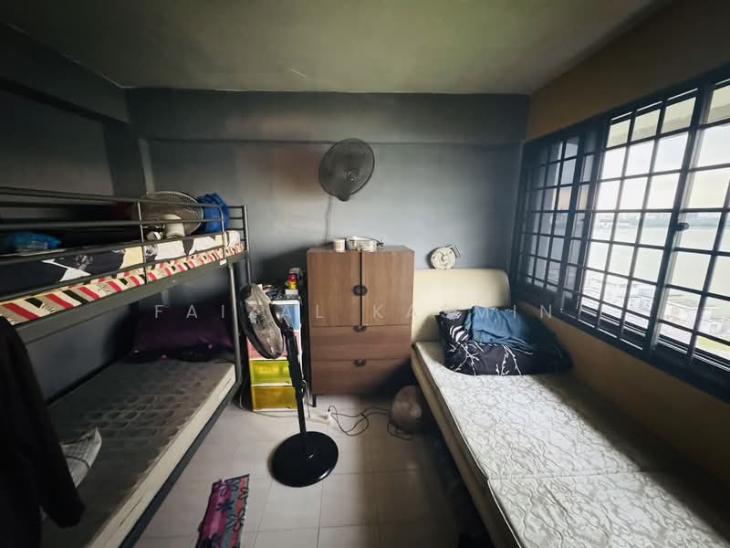 34 Teban Gardens Road, 34 Teban Gardens Road, 2 Bedrooms, 796 sqft, HDB Flat For Rent, by Faizal Kasmin, 500116778 - Bedroom - PropertyGuru.com.sg