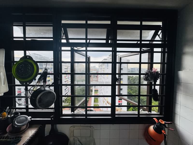 34 Teban Gardens Road, 34 Teban Gardens Road, 2 Bedrooms, 796 sqft, HDB Flat For Rent, by Faizal Kasmin, 500116778 - Kitchen - PropertyGuru.com.sg