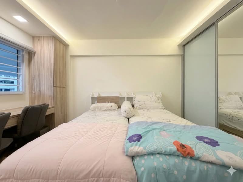 403 Pandan Gardens, 403 Pandan Gardens, 3 Bedrooms, 1,119 sqft, HDB Flat For Sale, by Tan Wei, 500116780 - Bedroom 1 - PropertyGuru.com.sg