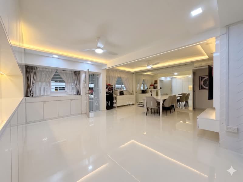 For Sale - 403 Pandan Gardens