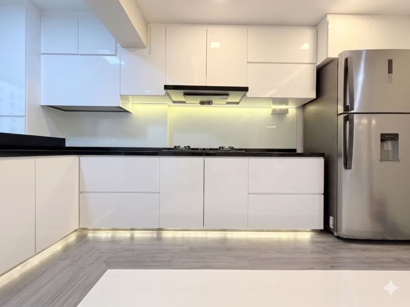 403 Pandan Gardens, 403 Pandan Gardens, 3 Bedrooms, 1,119 sqft, HDB Flat For Sale, by Tan Wei, 500116780 - Kitchen - PropertyGuru.com.sg