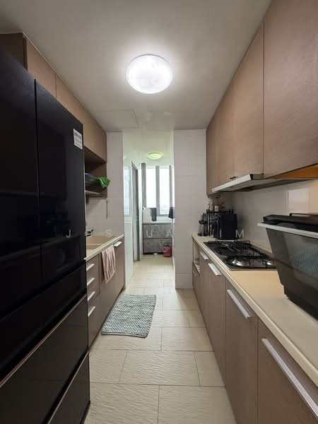 Carabelle, 51 West Coast Way, 5 Bedrooms, 2,110 sqft, Condominium For Rent, by Joshua Lim, 500116784 - Kitchen - PropertyGuru.com.sg