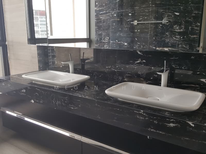 Tomlinson Heights, 31 Tomlinson Road, 3 Bedrooms, 2,745 sqft, Condominium For Sale, by Megan Chua, 500116801 - Bathroom - PropertyGuru.com.sg