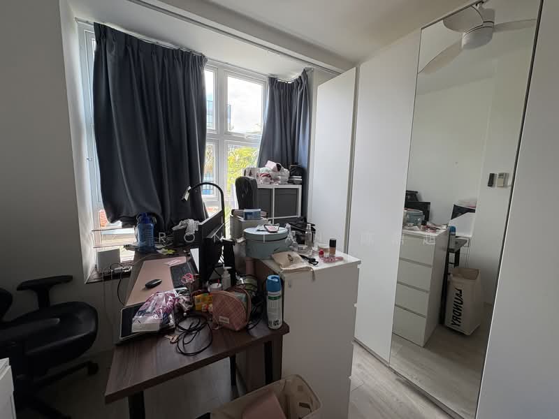 East Shine, 57 Lorong Melayu, 3 Bedrooms, 1,055 sqft, Apartment For Rent, by Baron Tan 陈鼎超, 500116804 - Study - PropertyGuru.com.sg