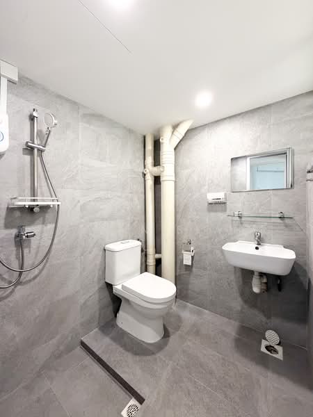 Ivory Heights, Jurong East Street 13, 3 Bedrooms, 1,668 sqft, Condominium For Sale, by Elonn Seah, 500116810 - Bathroom - PropertyGuru.com.sg