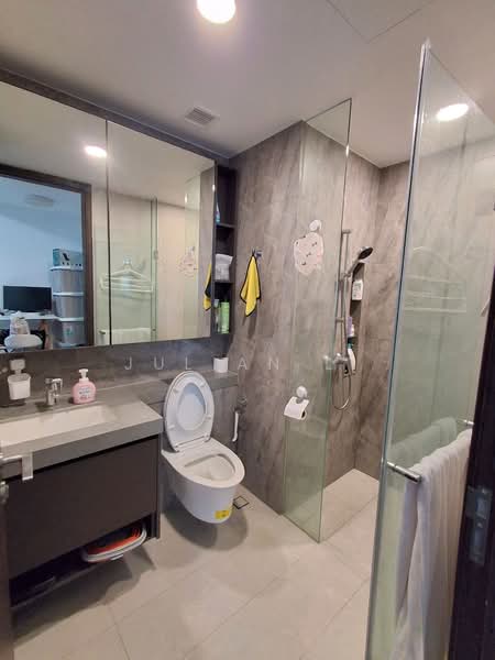Parc Clematis, 8F Jalan Lempeng, Studio, 507 sqft, Condominium For Rent, by Julian Li, 500116811 - Bathroom - PropertyGuru.com.sg